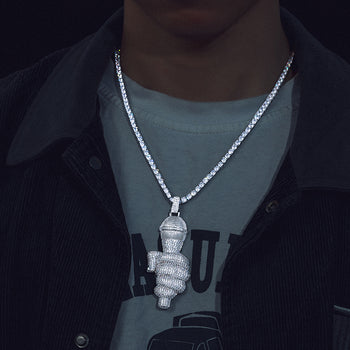 Pendentif chanteur en moissanite et microphone, en argent sterling