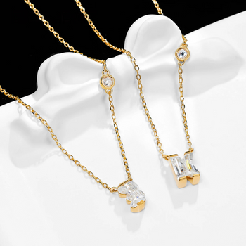 BOUCLES D'OREILLES CRÉOLES À NŒUD CELTIQUE EN ARGENT MASSIF