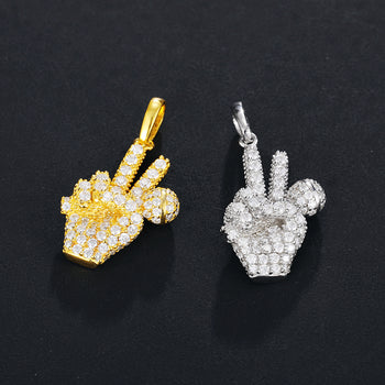 Pendentif micro en moissanite, symbole de la paix, en argent sterling