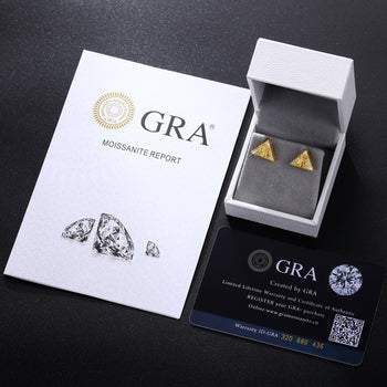 Boucles d'oreilles pyramides pharaon en moissanite et argent sterling