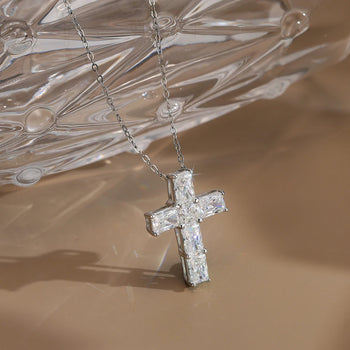 MOISSANIT-DIAMANT-SCHÄDELKREUZ-ANHÄNGER 