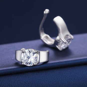 Boucle d'oreille manchette en moissanite taille brillant rond, en argent sterling