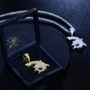 COLLIER PENDENTIF REQUIN EN MOISANITE ET ARGENT MASSIF