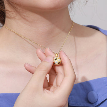 Pendentif en forme de ballon de football en moissanite et argent sterling