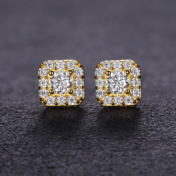 Boucles d'oreilles clous en moissanite carrée sertie d'un halo, en argent sterling