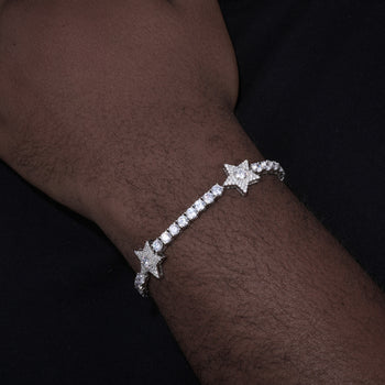 Bracelet de tennis en argent sterling orné d'une étoile en moissanite 