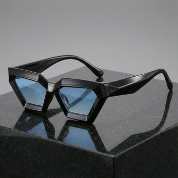 NOCTYRA CAT EYE SUNGLASSES