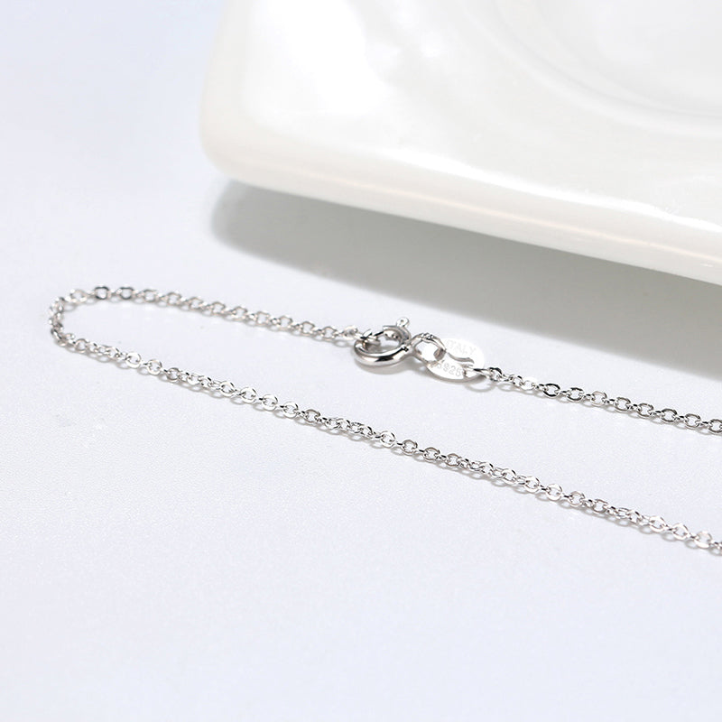 O CROSS CHAIN NECKLACE IN STERLING SILVER