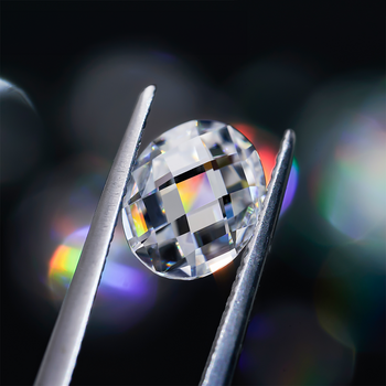 DIAMANT EN LIBRE DE MOISSANITE TAILLÉE EN ROSE OVALE