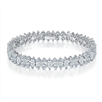 Armband mit birnenförmigem, marquisegeschliffenem Moissanit aus Sterlingsilber