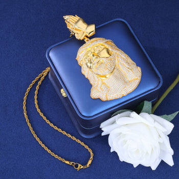 Pendentif main en prière en moissanite et diamants, représentant Jésus, en argent sterling