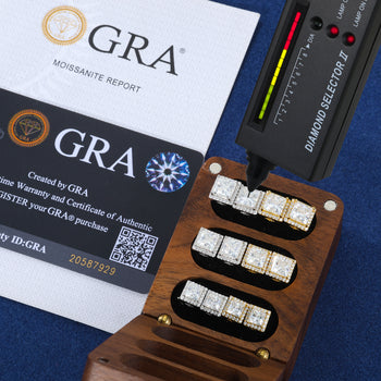 Boucles d'oreilles géométriques en diamant moissanite taille princesse, serties sur de l'argent sterling 