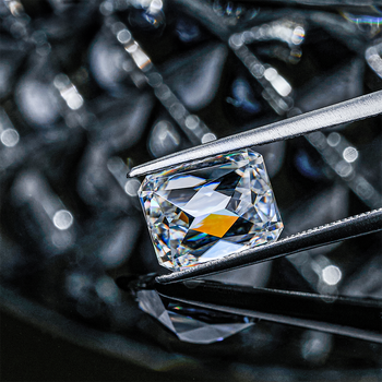 DIAMANT EN LIBRE DE MOISSANITE COUPE RADIANTE