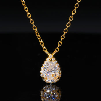 Birnenförmiger Moissanit-Anhänger in Aschenboxform aus Sterlingsilber