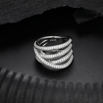 Bague enveloppante en moissanite et argent sterling