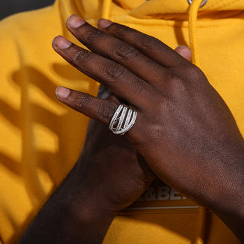 Bague enveloppante en moissanite et argent sterling