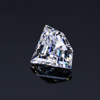 DIAMANT EN LIBRE DE MOISSANITE COUPE SHIELD