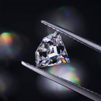 DIAMANT EN LIBRE DE MOISSANITE COUPE SHIELD