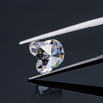 DIAMANT EN MOISSANITE COUPE OURS EN PELUCHE