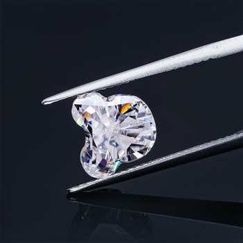 DIAMANT EN MOISSANITE COUPE OURS EN PELUCHE