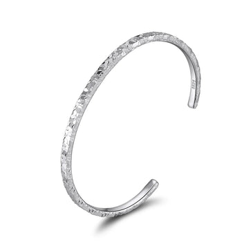 TEXTURED EDGE OPEN BANGLE IN STERLING SILVER
