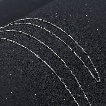 THIN BOX CHAIN NECKLACE IN STERLING SILVER