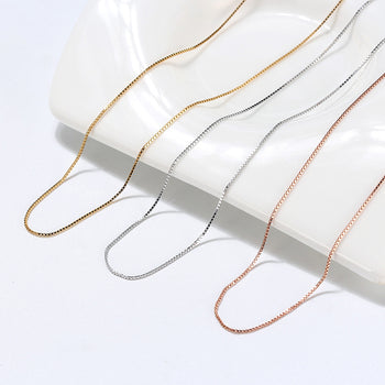 THIN BOX CHAIN NECKLACE IN STERLING SILVER