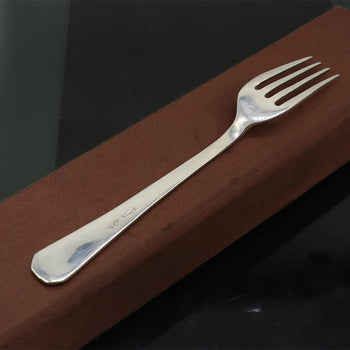 VINTAGE CLASSIC DINING FORK IN STERLING SILVER