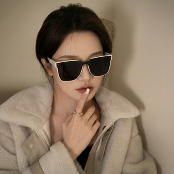 VIREN OVERSIZED SUNGLASSES