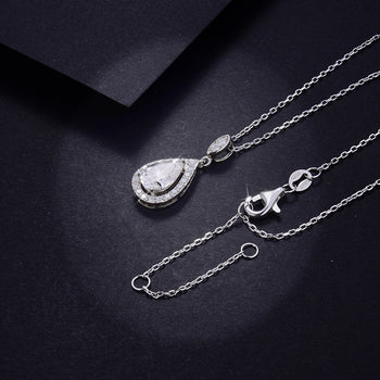 Pendentif en forme de goutte d'eau en moissanite et argent sterling